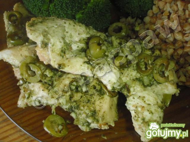 Piersi z kurczaka w paście czosnkowej