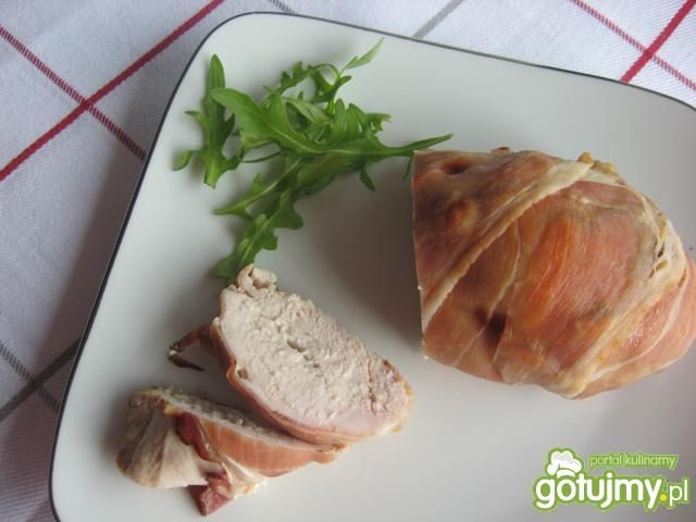 Piersi z kurczaka w szynce serrano Piersi z kurczaka w szynce serrano