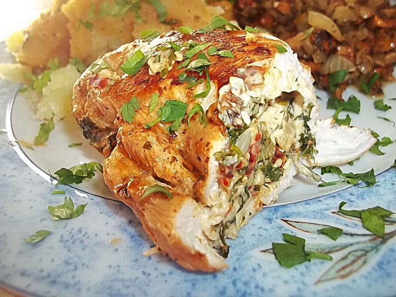 Piersi z kurczaka z pietruszką i twarożkiem Piersi z kurczaka z pietruszką i twarożkiem