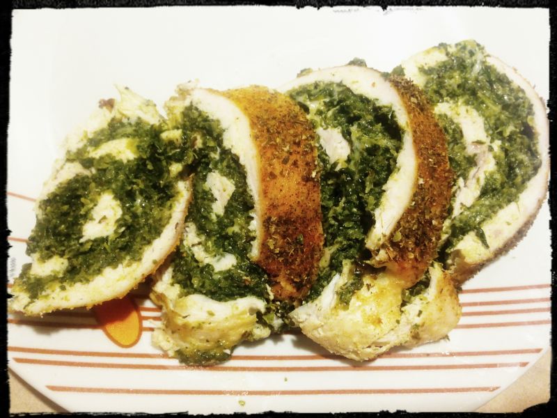 Piersi z kurczaka ze szpinakiem i mozzarellą