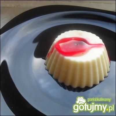 Pierwsza panna cotta Pierwsza panna cotta