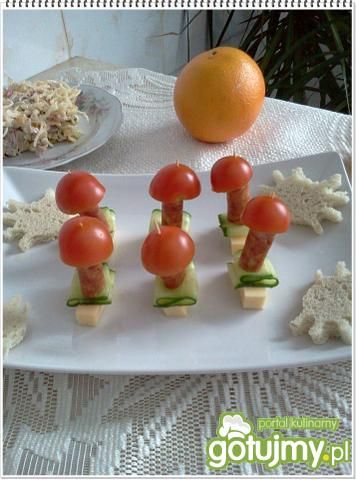 Piętrowe śniadanko pieprzowe Piętrowe śniadanko pieprzowe