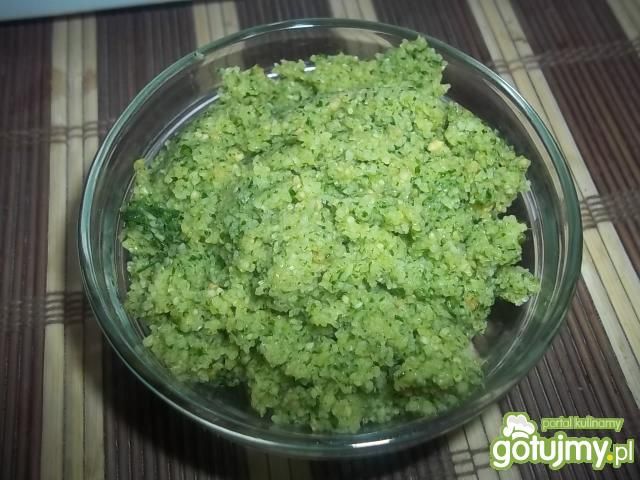 Pietruszkowo-koperkowe pesto Pietruszkowo-koperkowe pesto