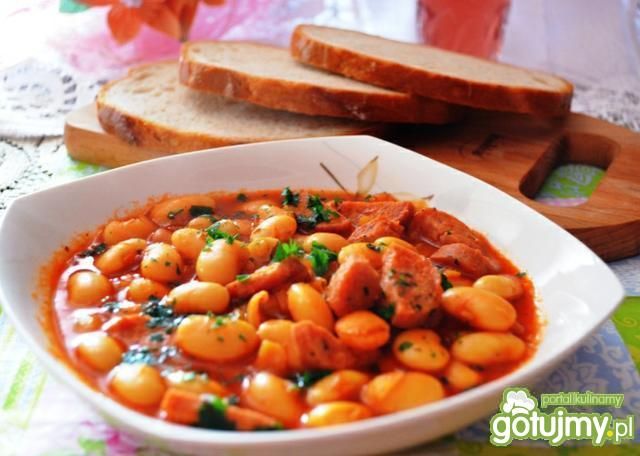 Pikantna fasola po bretońsku