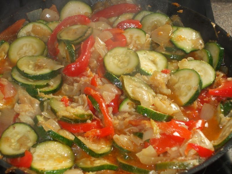 Pikantna potrawka warzywna