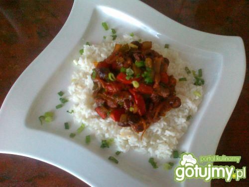 Pikantna potrawka z kabanosów