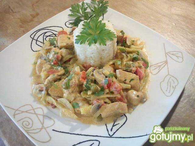 Pikantna potrawka z kurczaka z warzywami