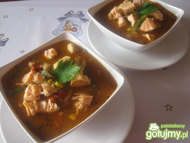 Pikantna zupa rybna z ryb mieszanych  Pikantna zupa rybna z ryb mieszanych