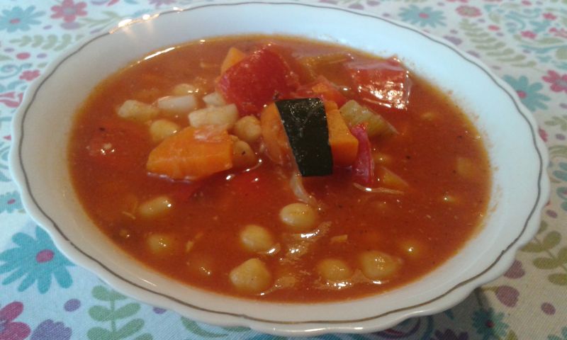 Pikantna zupa z cieciorką Pikantna zupa z cieciorką