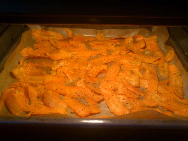 Pikantne chipsy marchewkowe