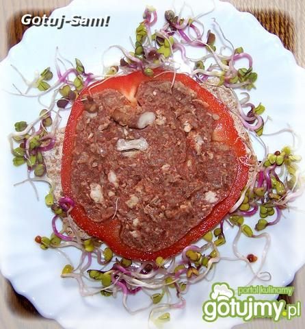 Pikantny pasztet paprykowy Pikantny pasztet paprykowy