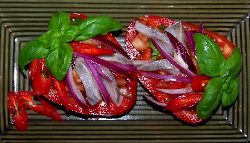 Pikantny śledź w papryczce