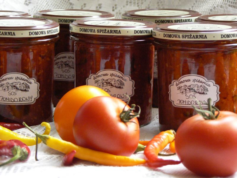 Pikantny sos pomidorowy