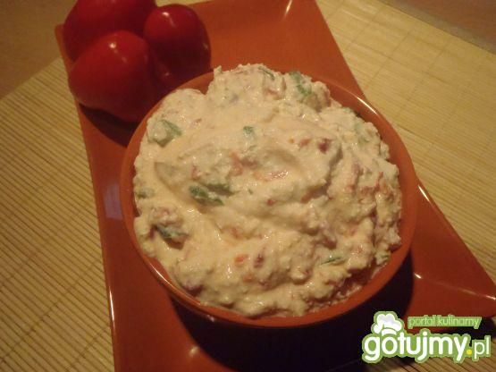 Pikantny twarożek do kanapek