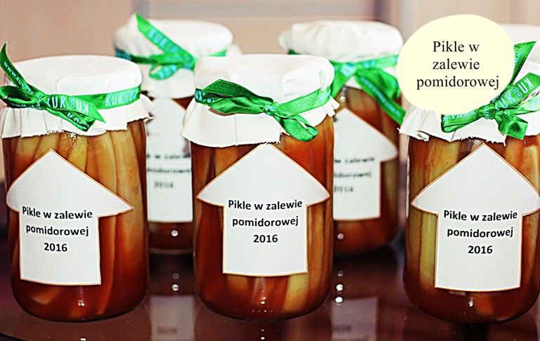 Pikle w zalewie pomidorowej  Pikle w zalewie pomidorowej