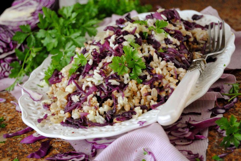 Pilaw z czerwoną kapustą