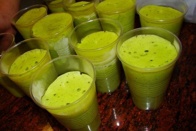 Pistacjowy biszkopt z mikrofali