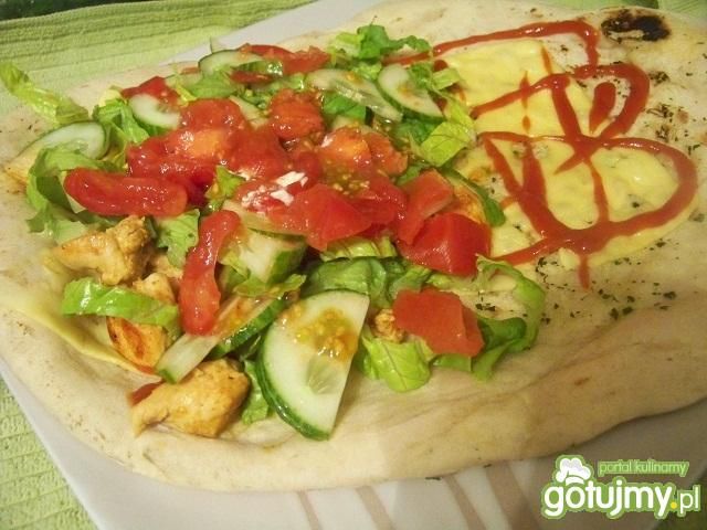 pita z mięsem i warzywami pita z mięsem i warzywami