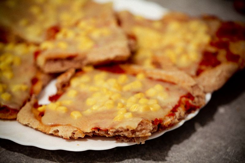 Pizza babuni palce lizac