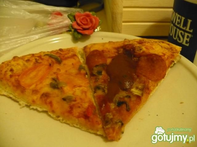 Pizza capricciosa Pizza capricciosa