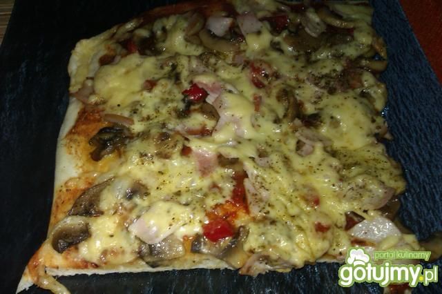 Pizza domowej roboty Ani i Pawła Pizza domowej roboty Ani i Pawła