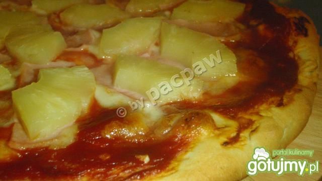 Pizza hawajska z czosnkiem