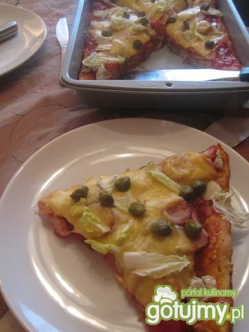 Pizza kukurydziana z kaparami