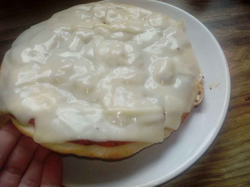 Pizza margerita z patelni Pizza margerita z patelni