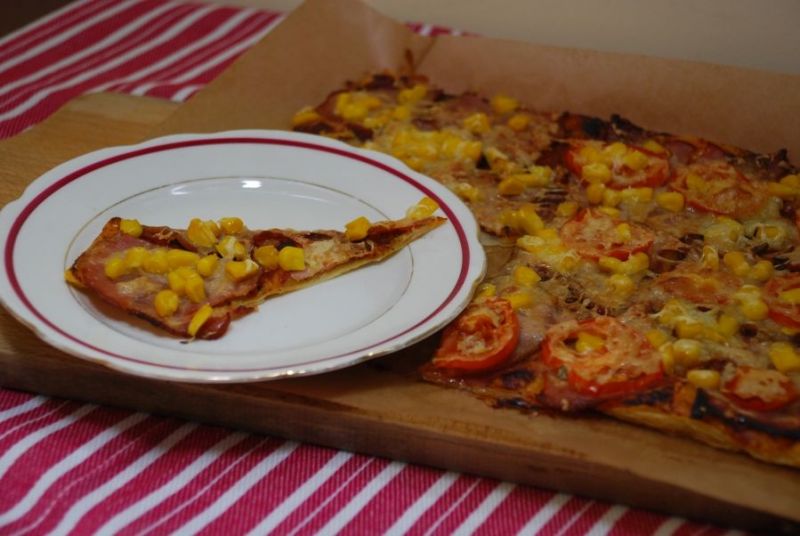 Pizza na cieście francuskim  Pizza na cieście francuskim