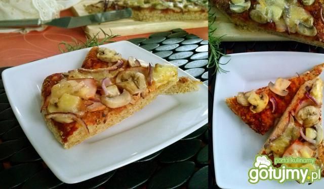 Pizza na gryczanym cieście