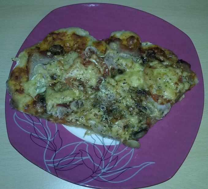 Pizza na kruchym cieście
