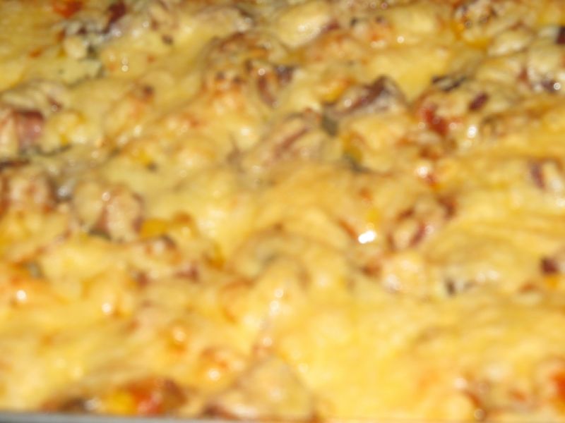 Pizza na mięsnym spodzie