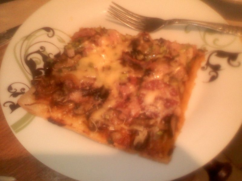 Pizza na naleśnikowym spodzie 