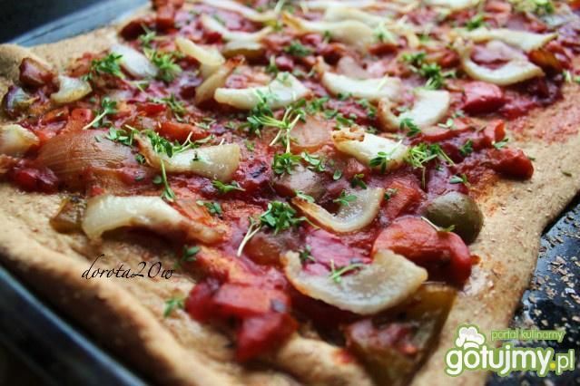 Pizza na pełnoziarnistym cieście Pizza na pełnoziarnistym cieście