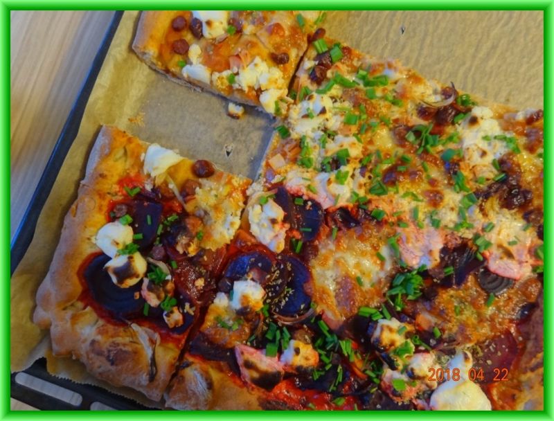 Pizza orkiszowa z buraczkami Pizza orkiszowa z buraczkami