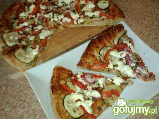Pizza pełnoziarnista  z warzywami Pizza pełnoziarnista  z warzywami