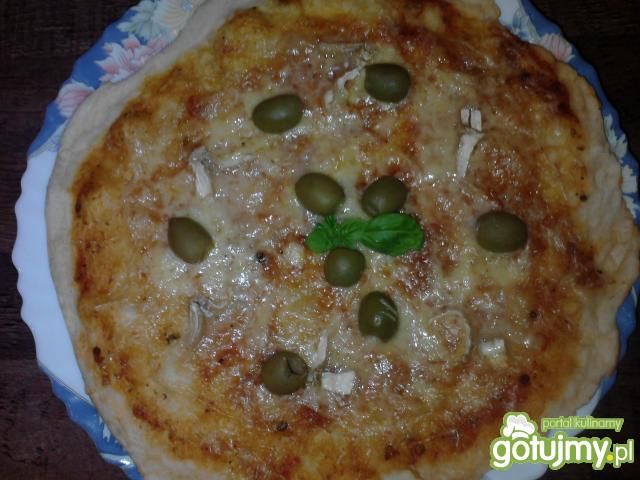 Pizza quattro formaggi Pizza quattro formaggi