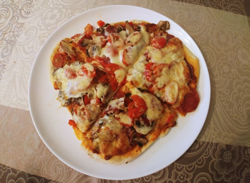 Pizza salami picante Pizza salami picante