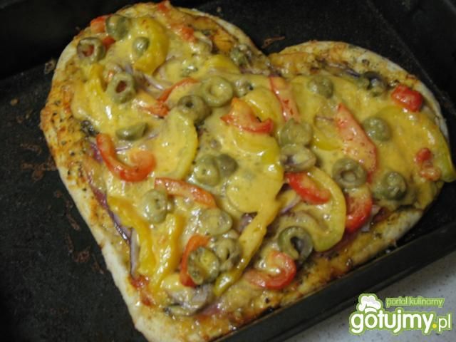 Pizza serce na walentynki