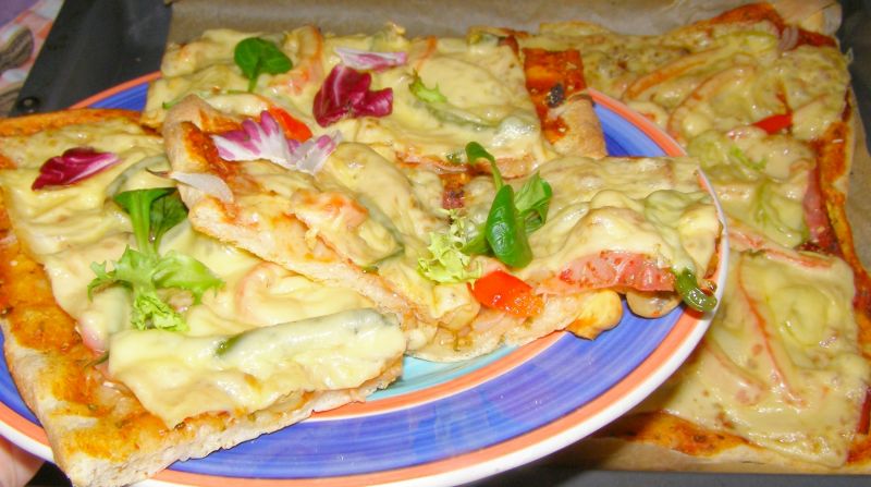 Pizza szybka, smaczna, łatwa Pizza szybka, smaczna, łatwa