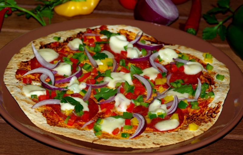 Pizza Tortilla czyli pizza na placku tortilli