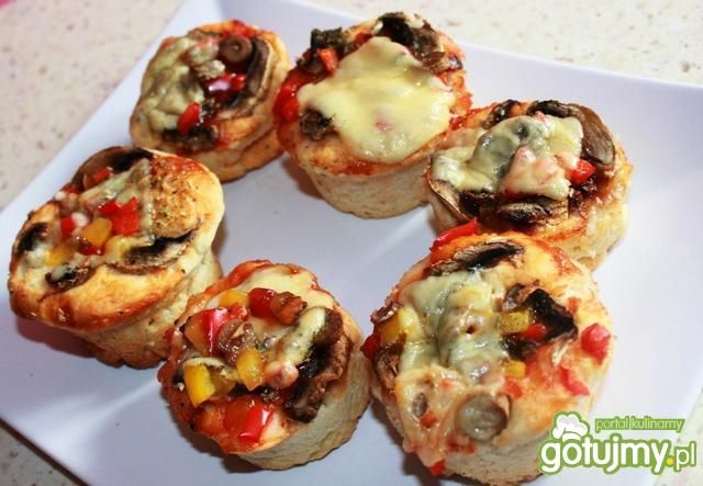 Pizza  w wydaniu Laluni  Pizza  w wydaniu Laluni