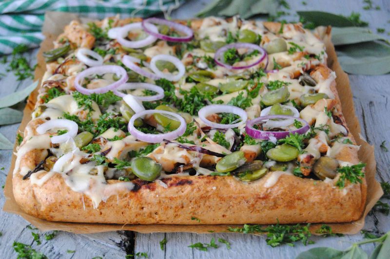 Pizza z bobem i kurczakiem