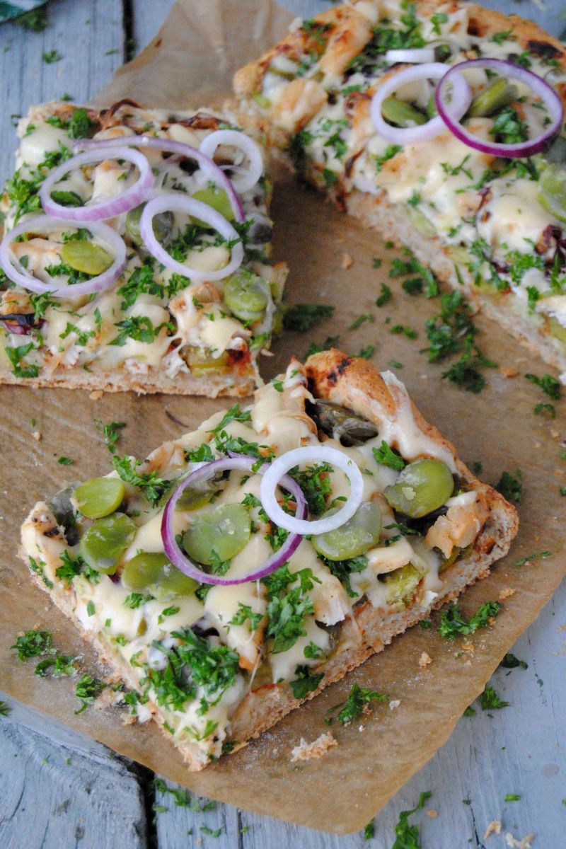 Pizza z bobem i kurczakiem