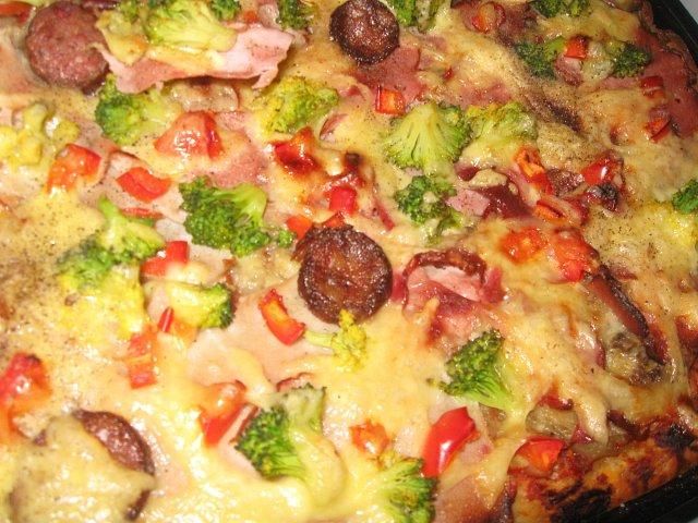 Pizza z brokułami Pizza z brokułami