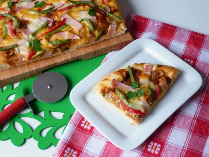 Pizza z kaszą manną  Pizza z kaszą manną