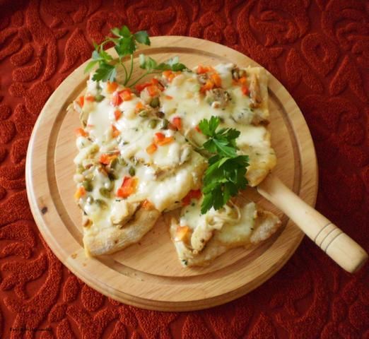 Pizza z kurczakiem Gyros  wg Buni : Pizza z kurczakiem Gyros  wg Buni :