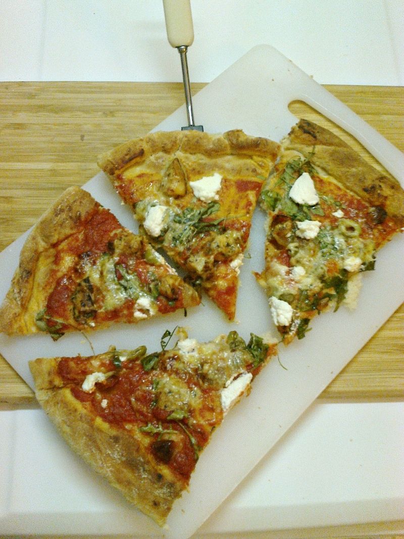 Pizza z kurczakiem i ricottą Pizza z kurczakiem i ricottą