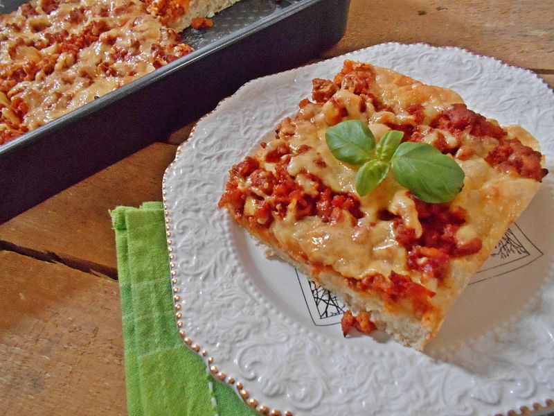 Pizza z mięsem mielonym Pizza z mięsem mielonym