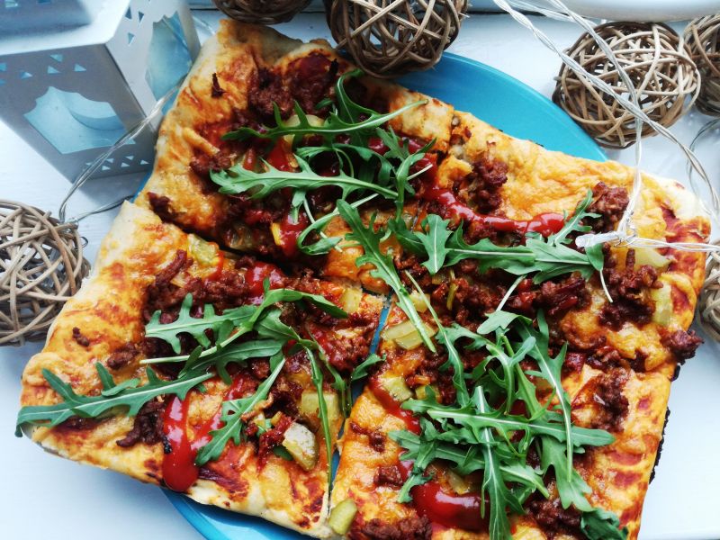 Pizza z mięsem mielonym Pizza z mięsem mielonym